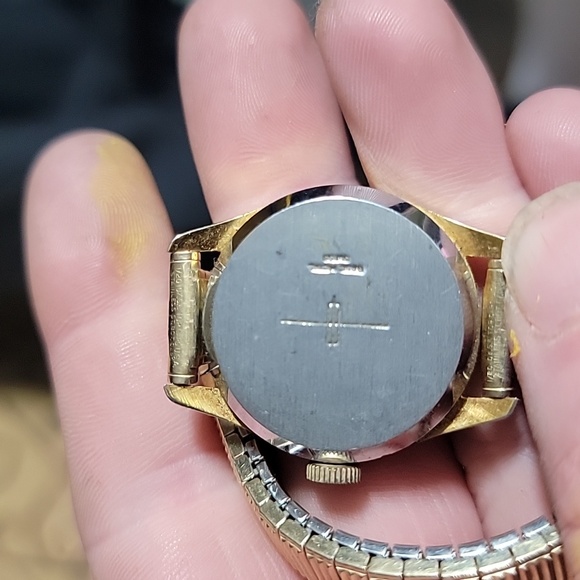 Vintage Manson Watch - Picture 2 of 5